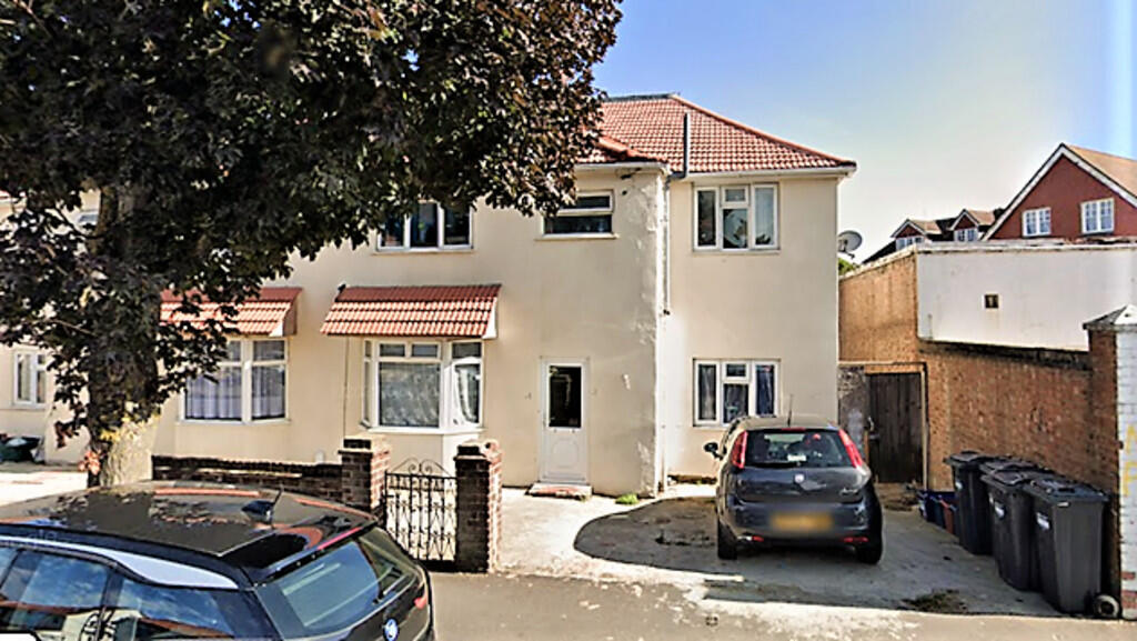 6-bed semi-detached on Walnut Tree Road, Hounslow, £725,000