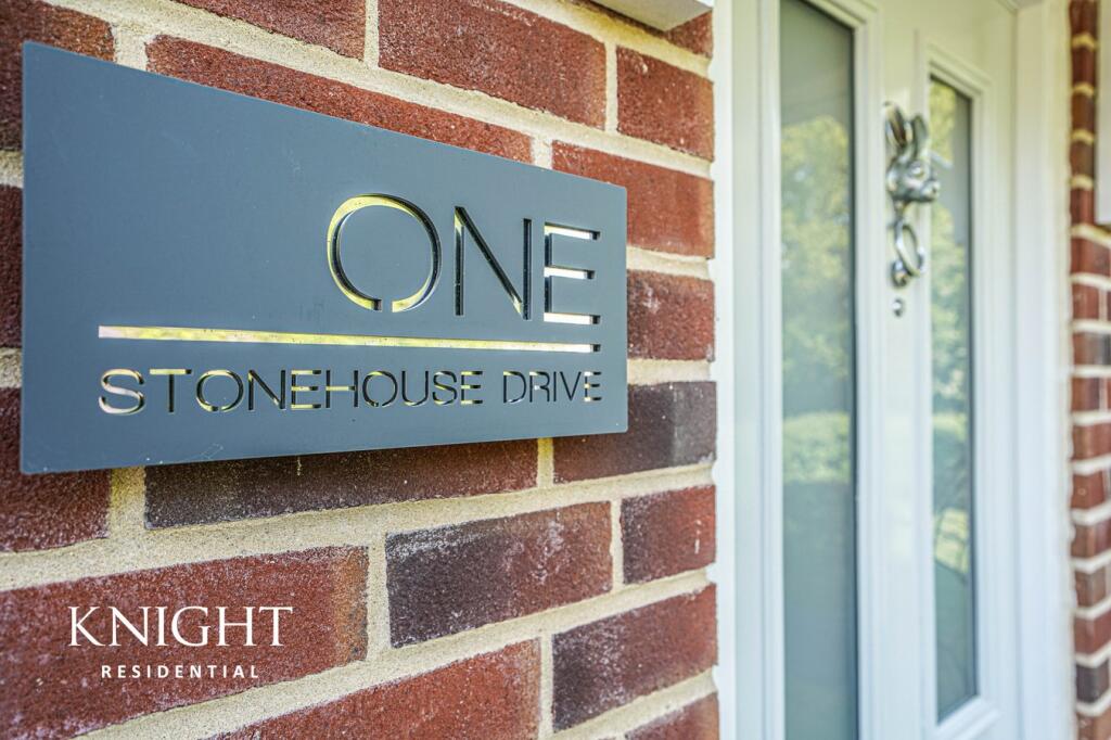 Stonehouse Drive, Stanway, Colchester, CO3 photo 2