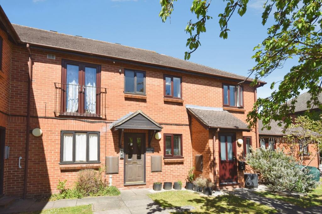 Main image of property: Plested Court, Stoke Mandeville, Aylesbury, HP22