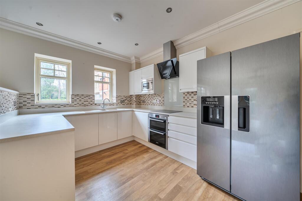 Additional image 3 of Stratford Road, Henley-In-Arden