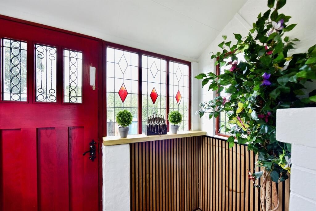 House in Sheffield, South Yorkshire - More