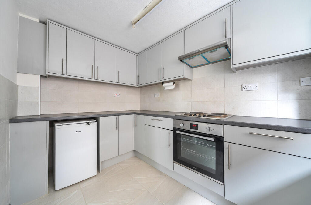 Apartment in London - View 3