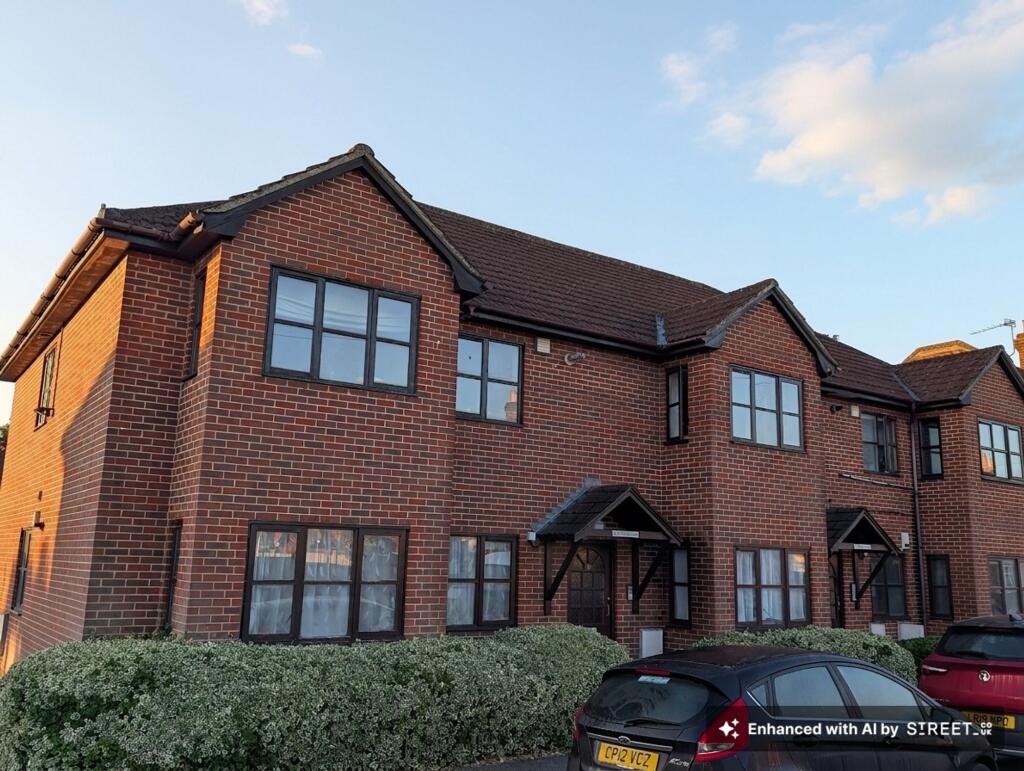 Main image of property: Grove Road, Southampton, SO15