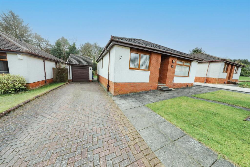 Main image of property: John Knox Gardens, Glenrothes