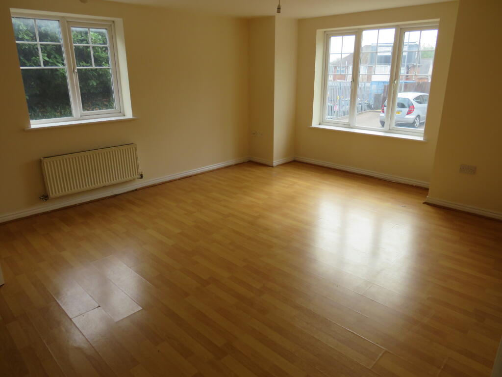 Apartment in Sandwell, Ireland Green - View 4