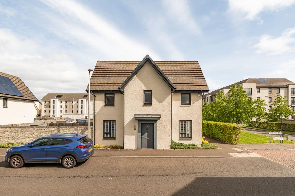 3-bed terraced on 16 Craw Yard Drive, Edinburgh, EH12 9LU, £325,000