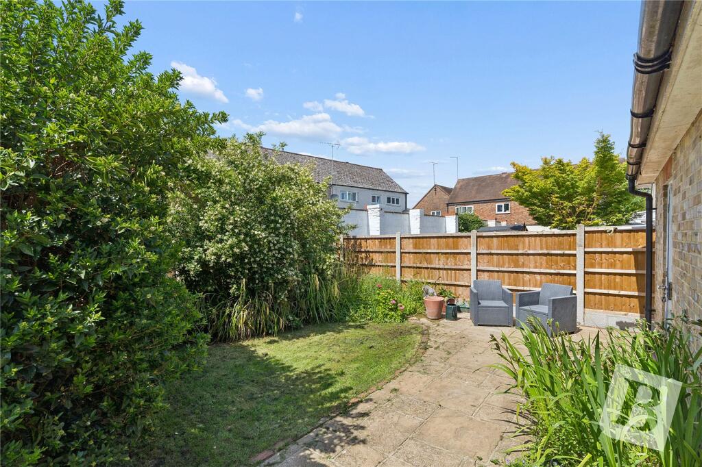 House in Epping Forest, Ongar - View 6