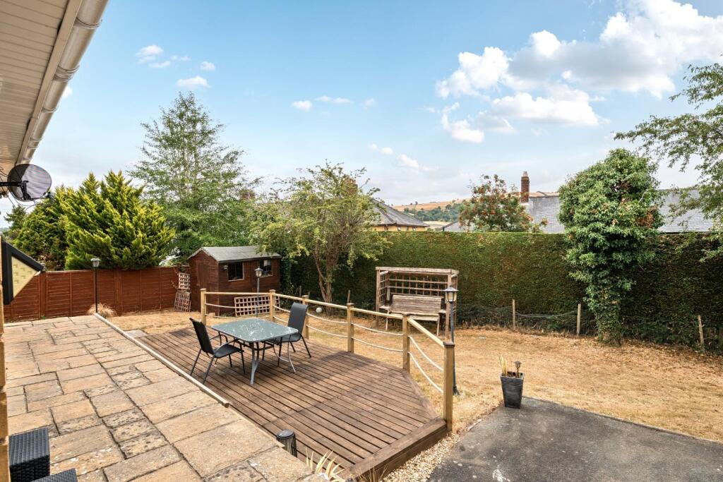 House in Newtown - View 4