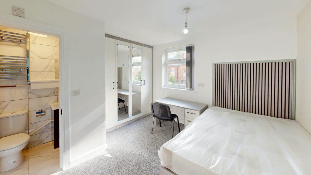 House in Birmingham, Selly Oak - View 5