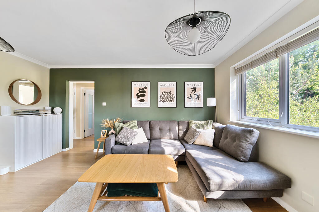 Maplehurst Close, Kingston Upon Thames, KT1 - More