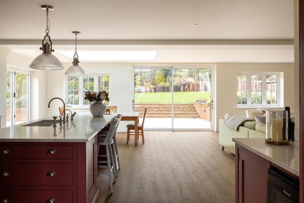 House in Reigate and Banstead, Surrey - More