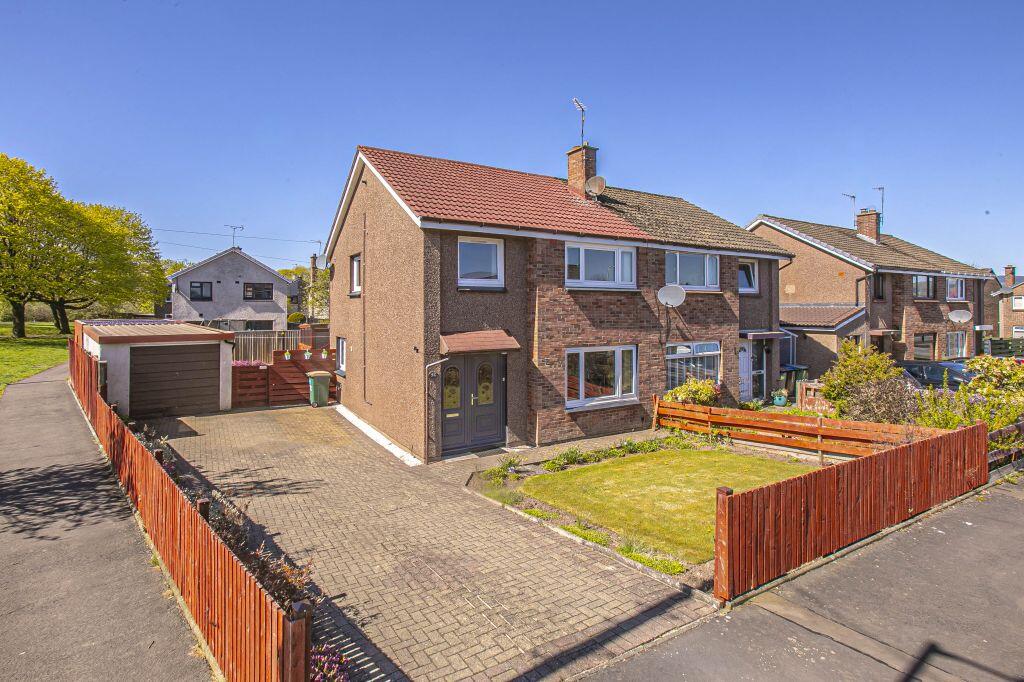 Main image of property: 32 Sutherland Drive, Kinross, KY13 8YU