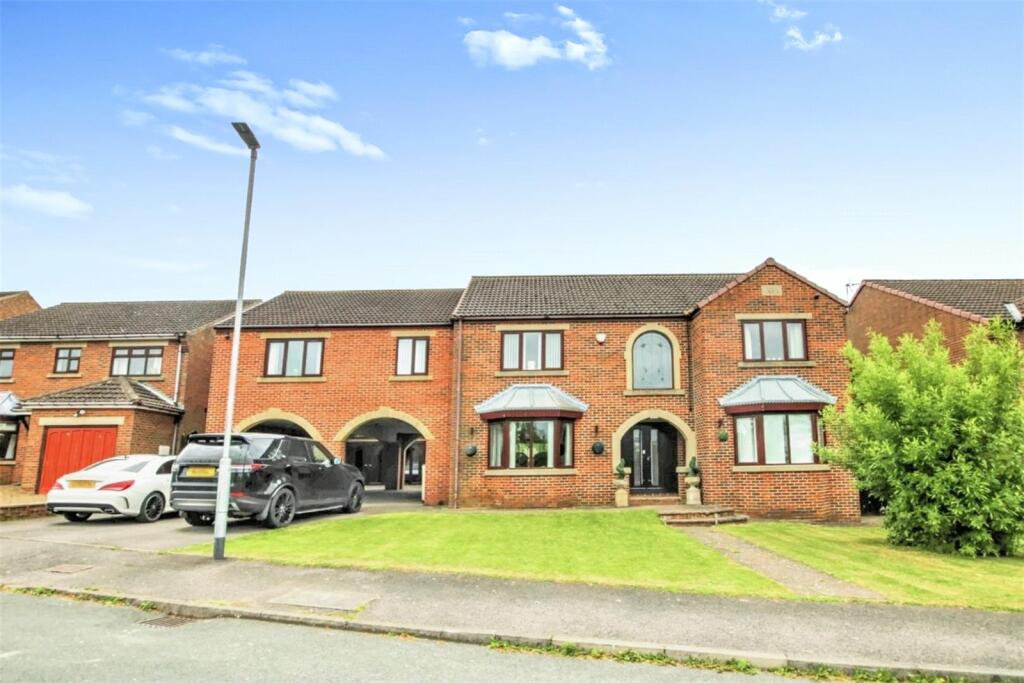 9-bed detached on Meadowcroft, Cockfield, Bishop Auckland, Co Durham, DL13, £430,000