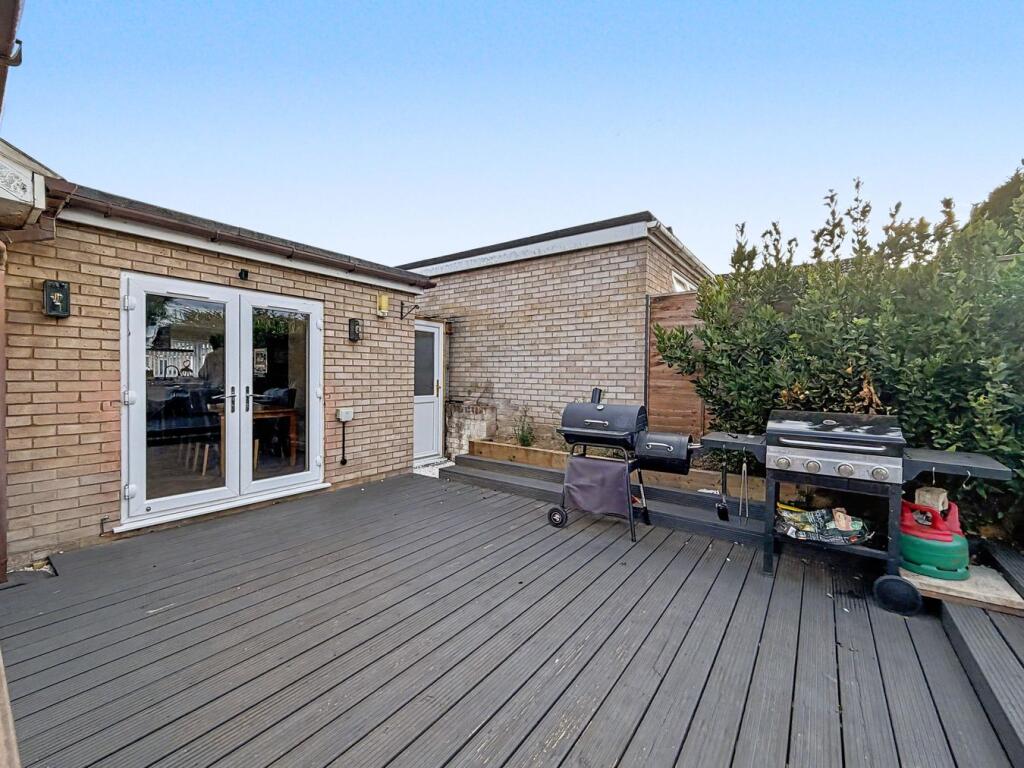 House in Ipswich - View 3