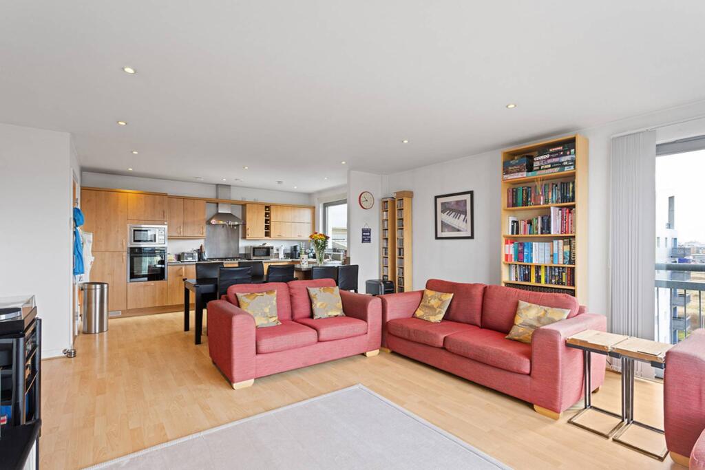 Apartment in Edinburgh, Western Harbour, Leith Harbour & Newhaven - View 4