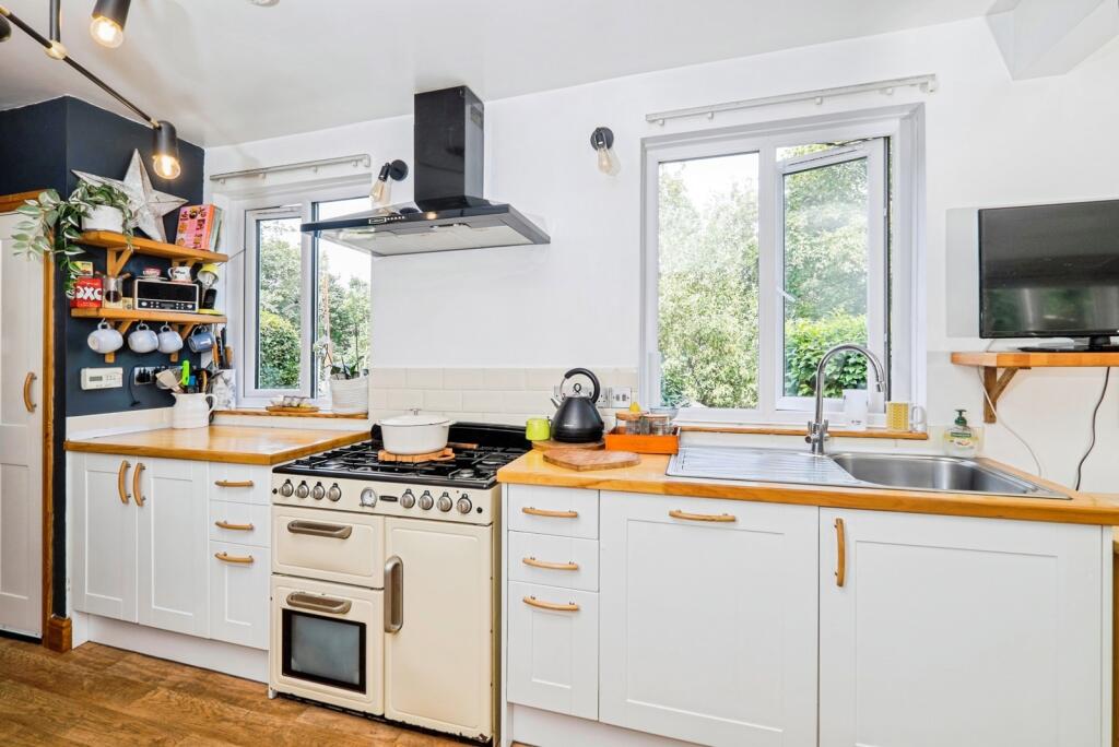 House in Truro - View 5