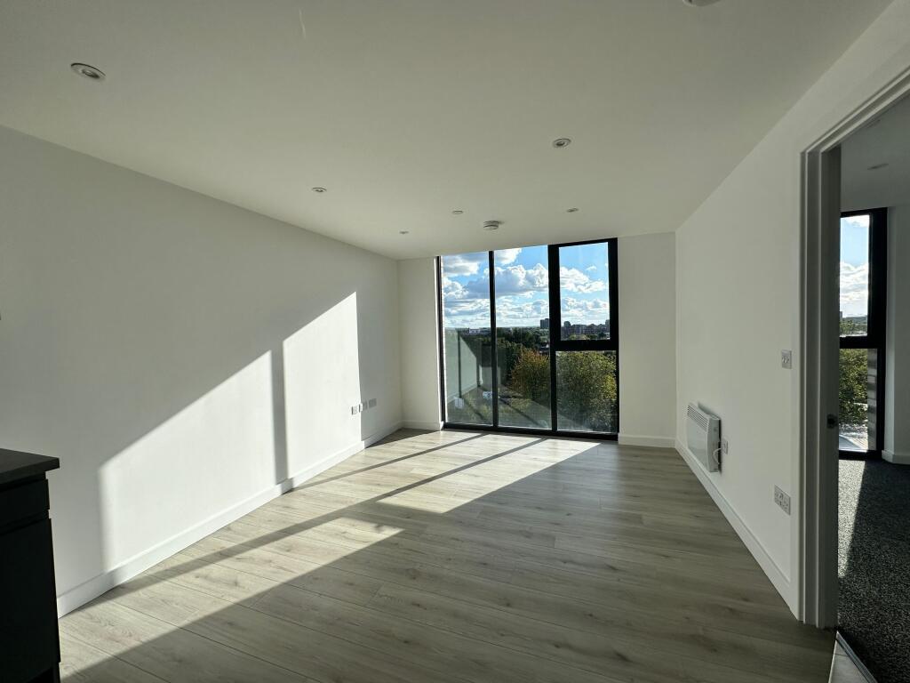 Appartamento 1 locali, 106 m²