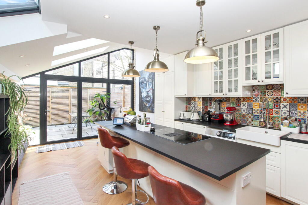 Main image of property: Bannockburn Road, Plumstead, SE18