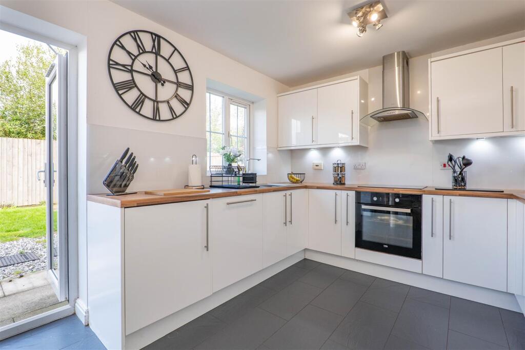 House in Preston - View 3