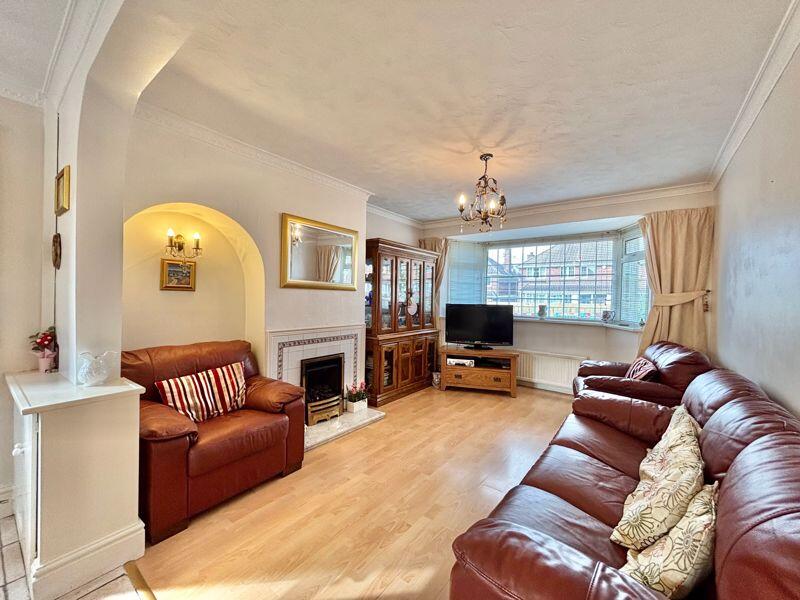 Collingwood Drive, Great Barr, Birmingham B43 7JL photo 4