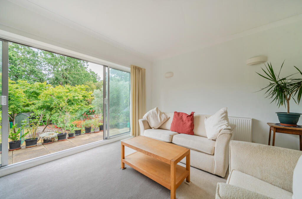 House in London, Perry Hall, Crofton - View 4
