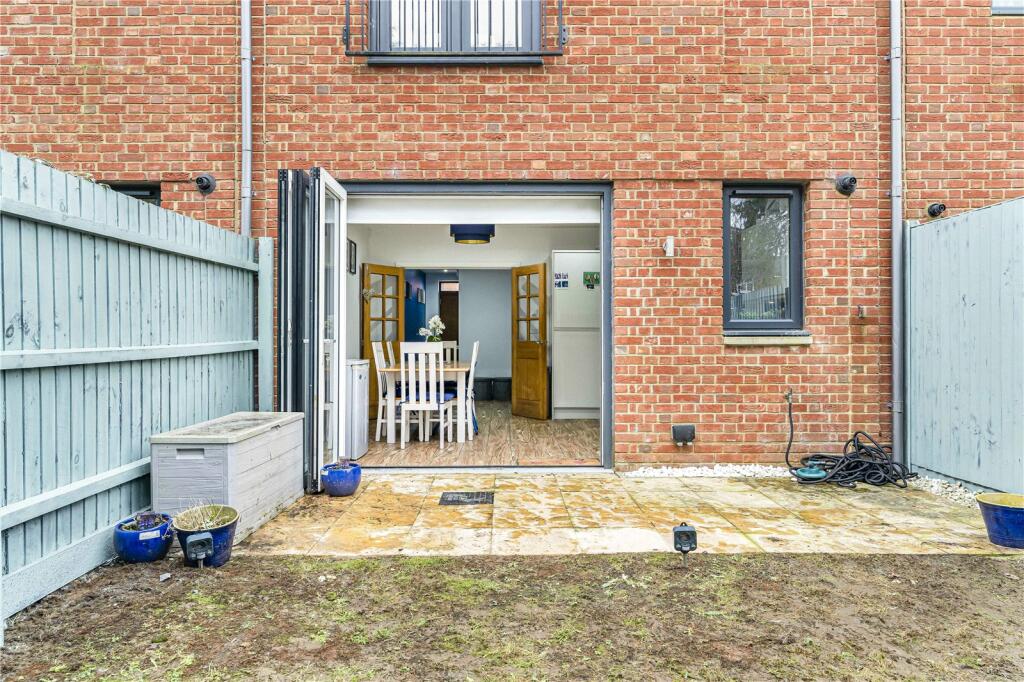 Additional image 17 of Green Close, Brookmans Park, Hertfordshire, AL9