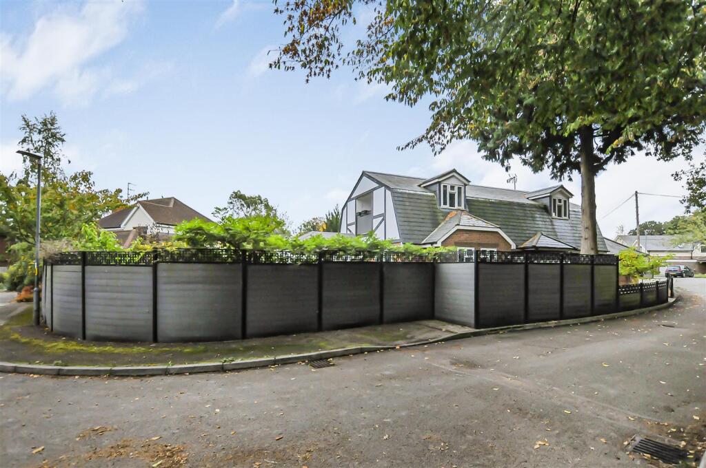 Additional image 25 of Hazel Road, Park Street, St. Albans