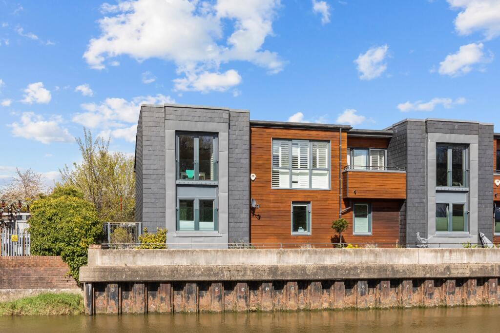 Main image of property: Chandlers Wharf, Lewes, East Sussex, BN7 2FL