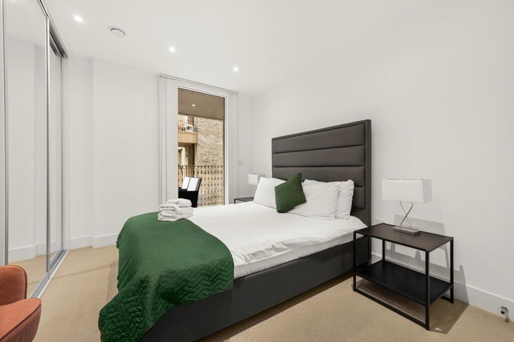 Apartment in London - View 5