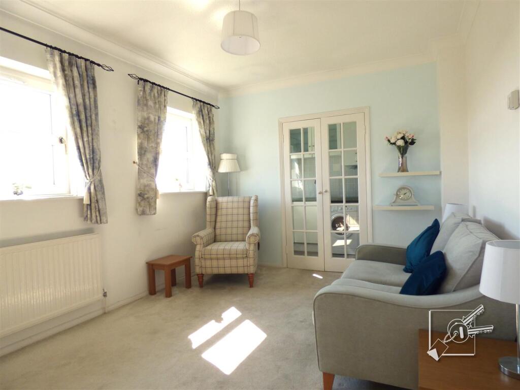 1-bed other on St James Oaks, Trafalgar Rd, Gravesend, £110,000