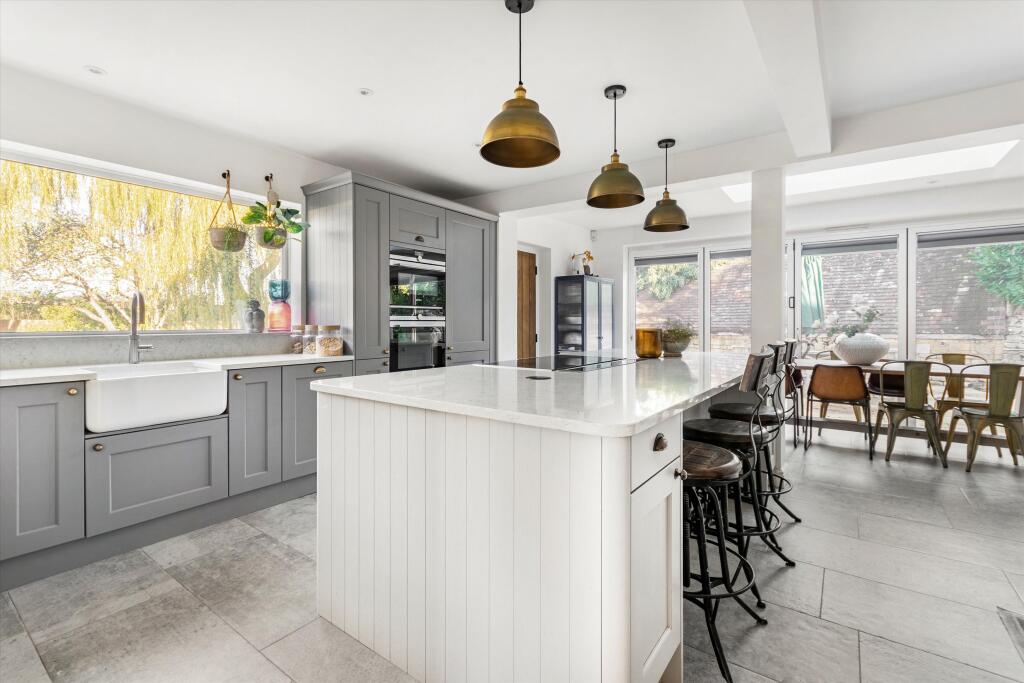 Barn Close, Gretton, Cheltenham, Gloucestershire, GL54 photo 3