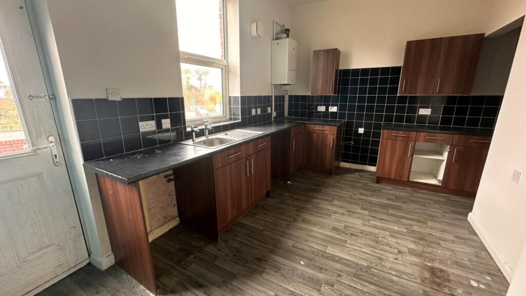 House in Bury, Outwood Gate - View 2