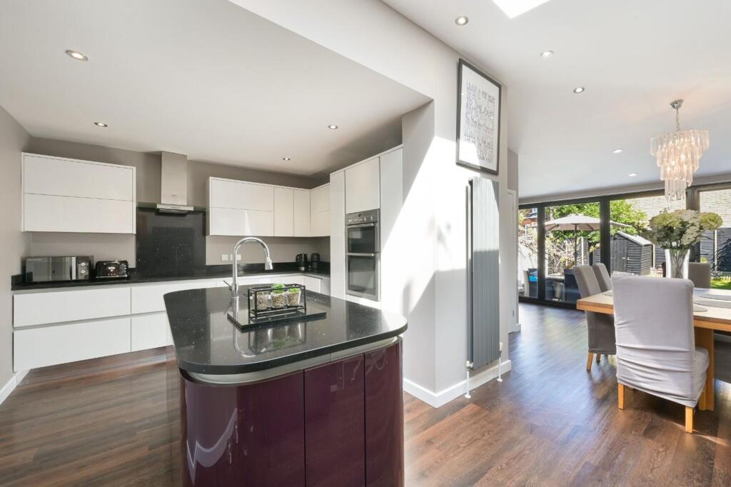 House in Epsom - View 2