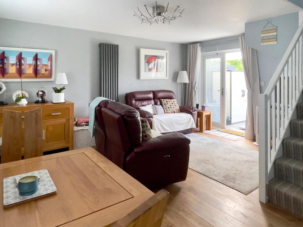 House in Dinas Powys, Vale of Glamorgan - View 3