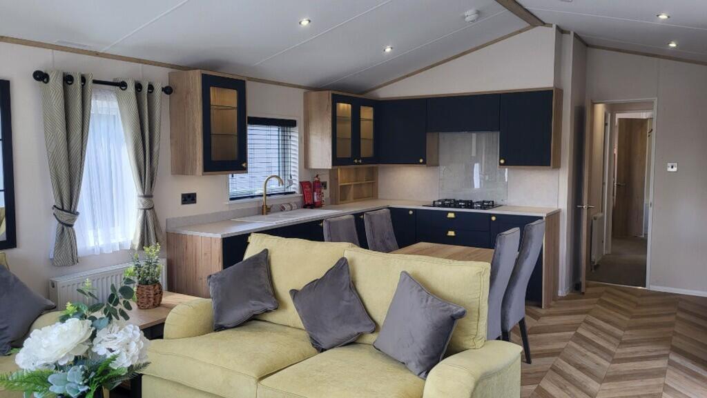 House in Messingham, North Lincolnshire - View 4