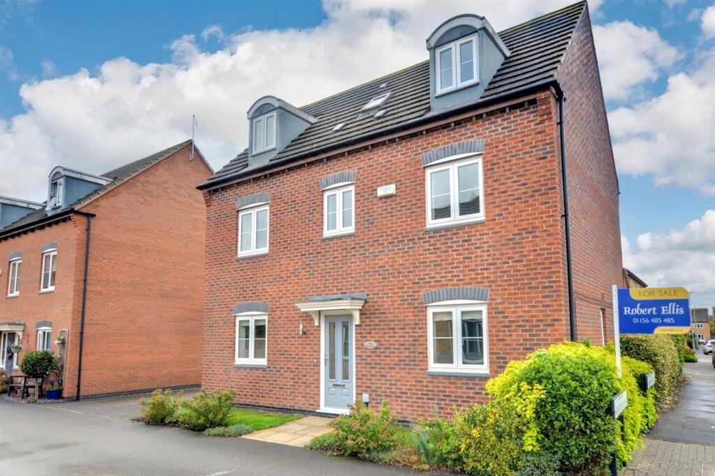 5-bed house on Battle Close, Newton, Nottingham, £475,000