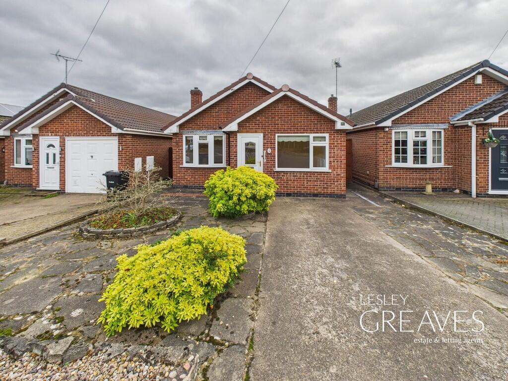 2-bed bungalow on Jumelles Drive, Calverton, Nottingham, £295,000