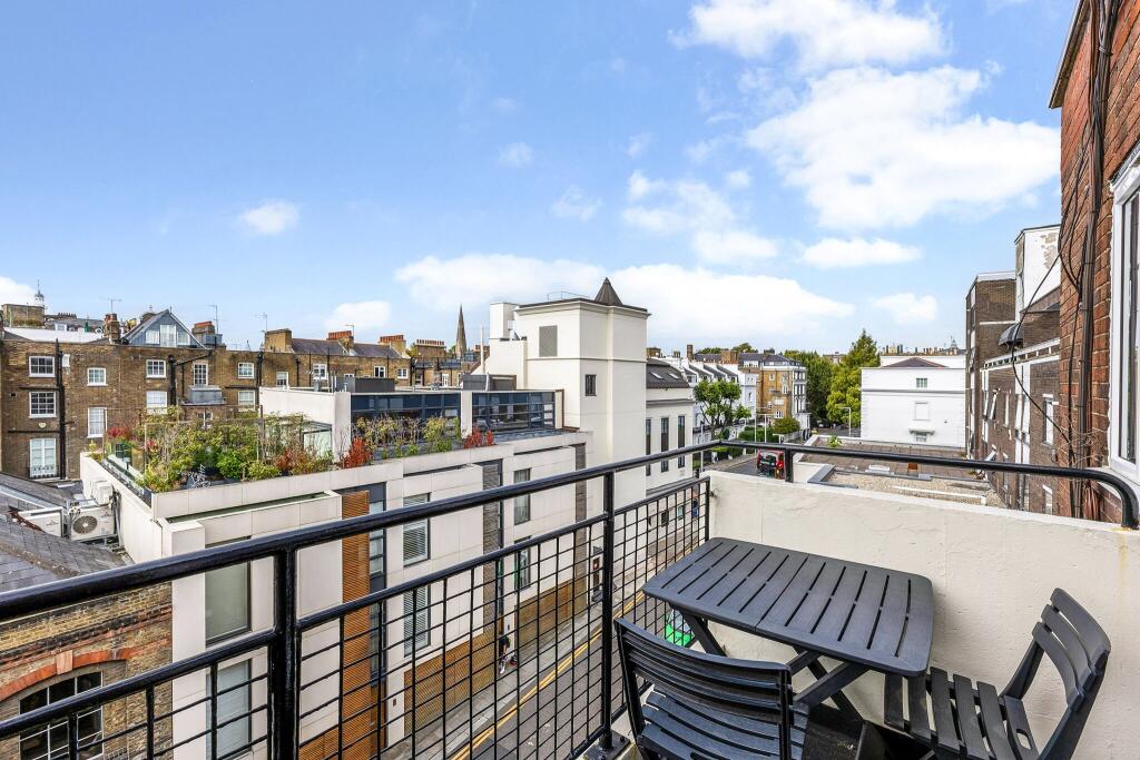 Apartment in London, Chelsea - View 2