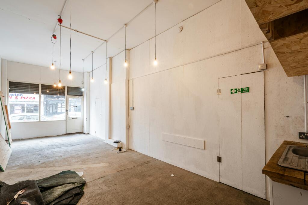 Hoxton St 147 - 7.jpg