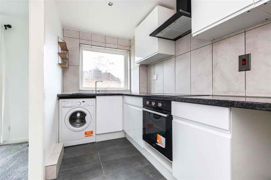 Apartment in Bournemouth - View 4