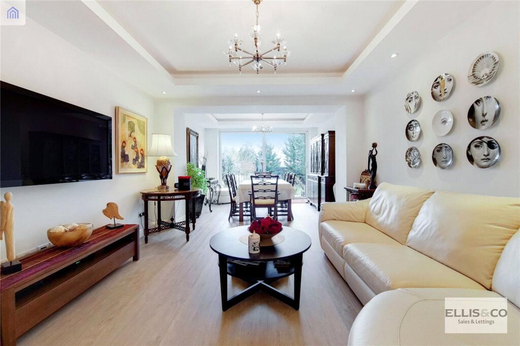 House in London - View 5