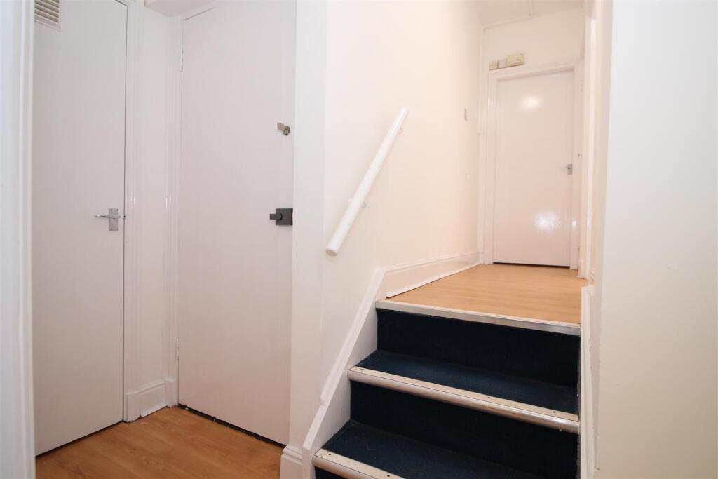 1 bedroom house for rent