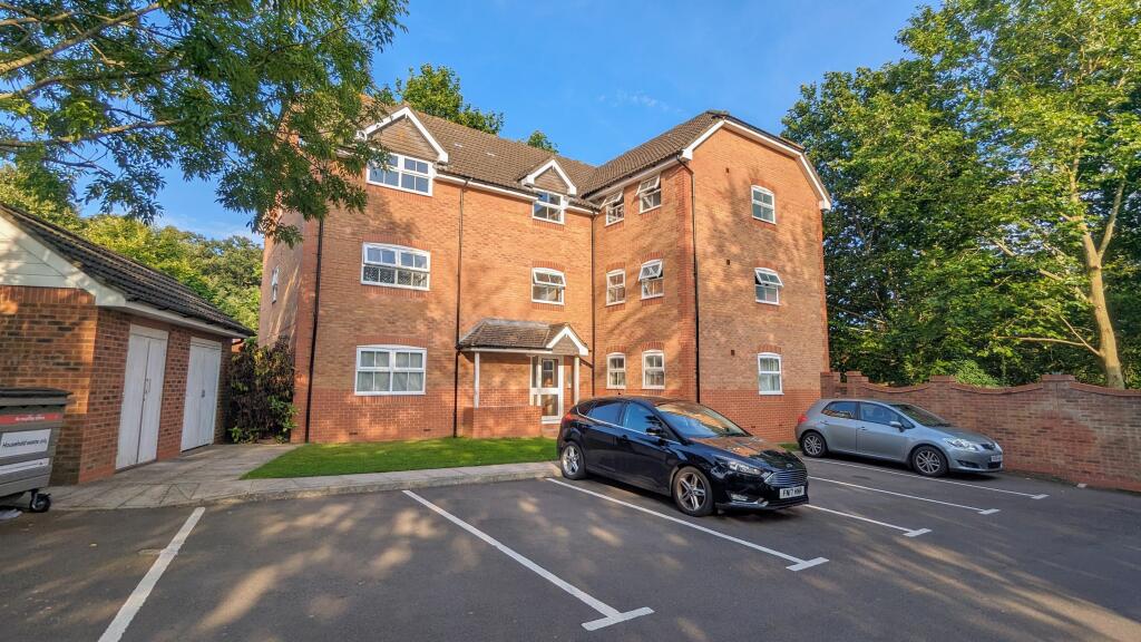 Main image of property: Chelveston Crescent, Southampton, SO16