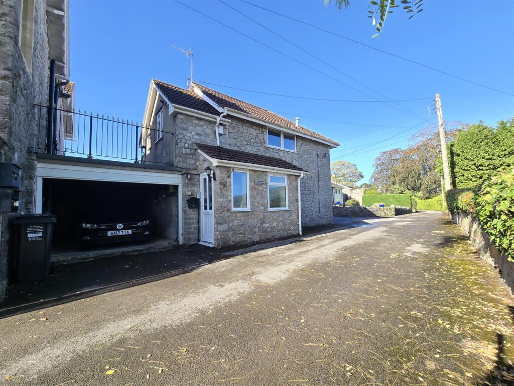 2-bed house on Spring Hill, Weston-Super-Mare, £335,000