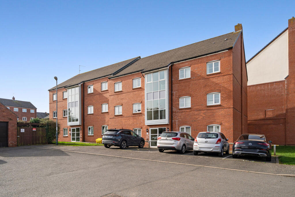 Main image of property: Sir Thomas White Close, Warwick, CV34