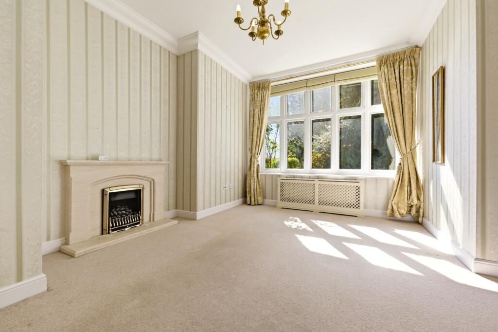 Additional image 5 of Astwick Manor, Coopers Green Lane, Hatfield, Hertfordshire, AL10