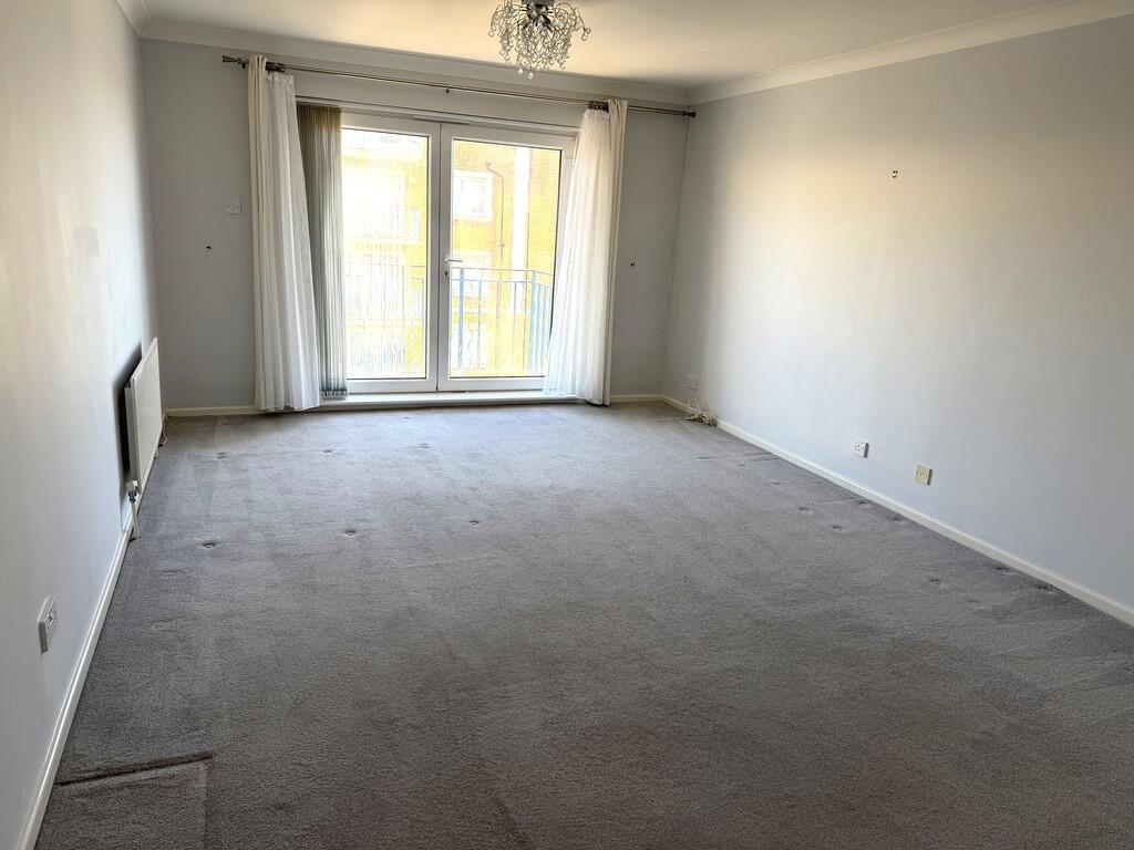 Apartment in Brighton - View 3