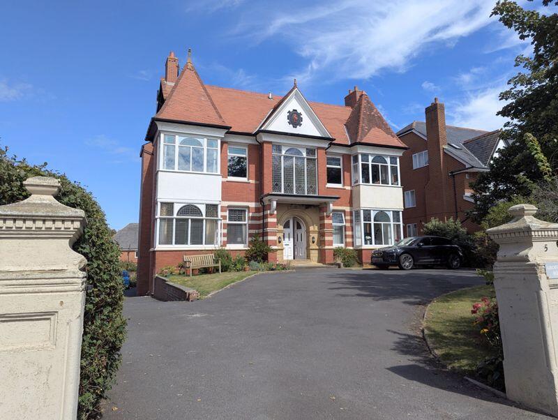 Main image of property: To Let - Grosvenor Road, Birkdale - Two Bedroom Apartment
