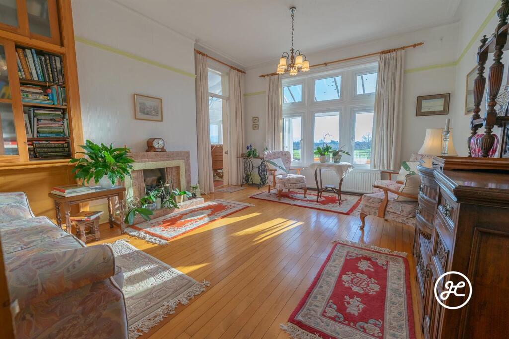 House in Taunton - View 5