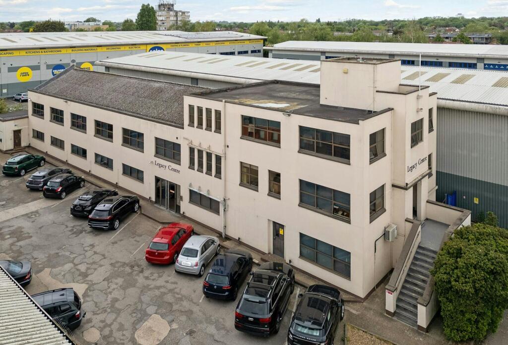107282_Legacy-Centre-Hanworth-Trading-Estate-Hampton-Road-11_low cropped.jpg